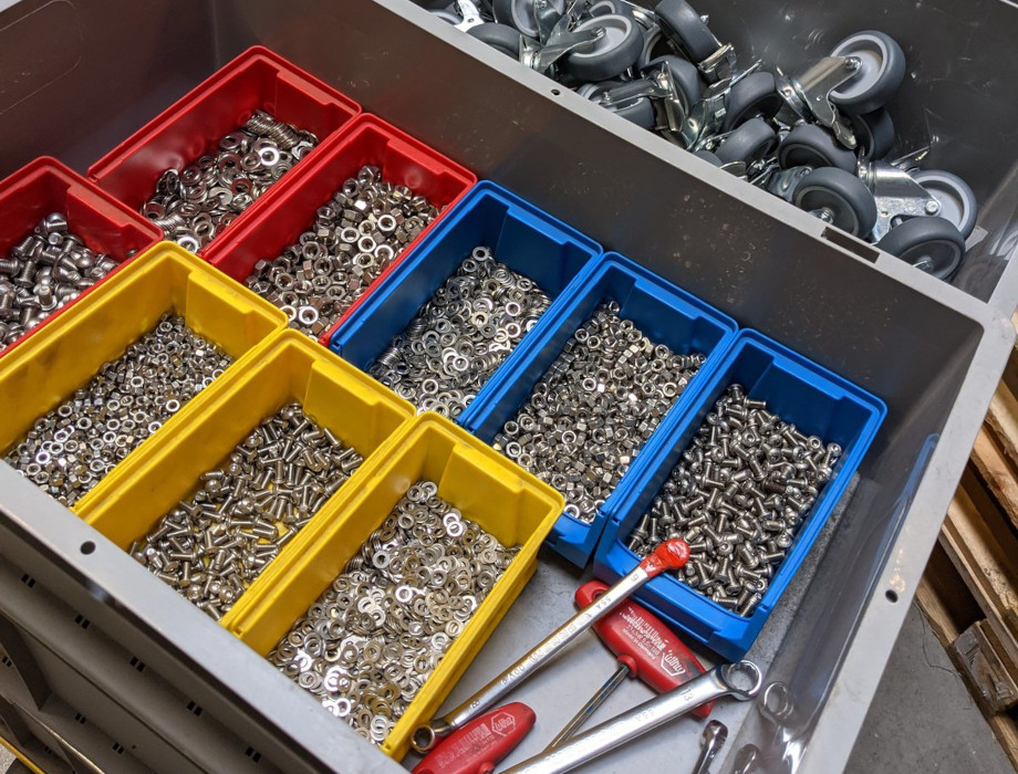 Kunststoffboxen für eine reibungslose Inventur