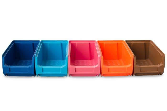 Kunststoffboxen in individuellen Farben