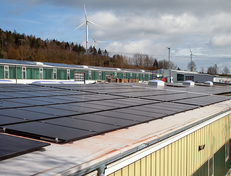 Neue Photovoltaikanlage bei ab-in-die-BOX: Nachhaltigkeit und autarke Stromversorgung
